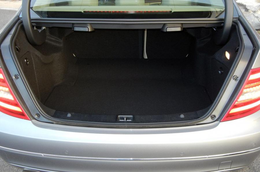  Mercedes-Benz C350 Sedan 2012 года  (фото 9 из 43)